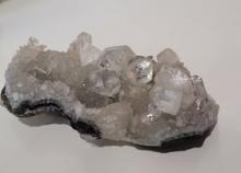 Apofyliet en chalcedoon 163 gram ( 11 x 6 x 3cm)